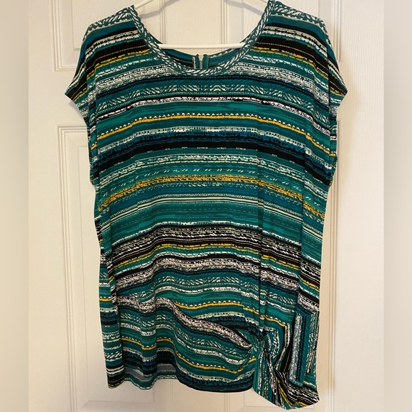 CJ Banks Sleeveless Top - Picture 1 of 3